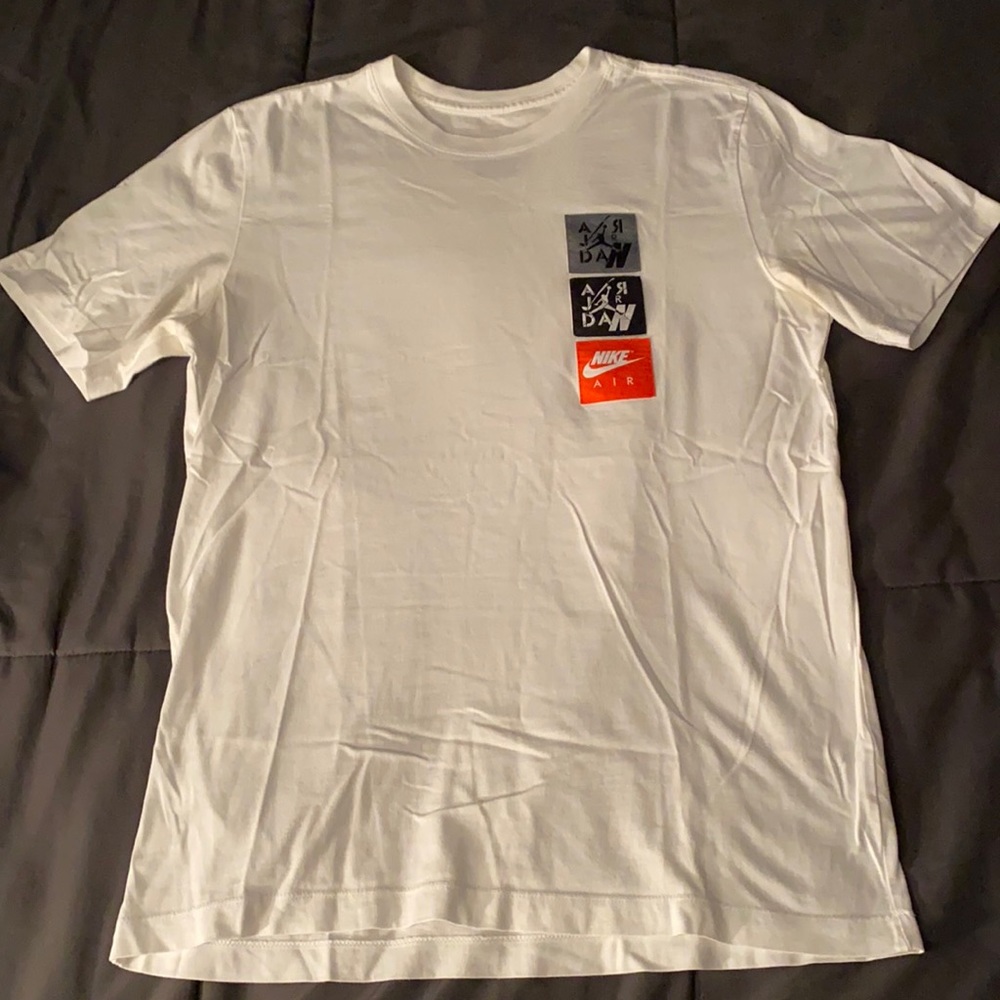 Men’s Medium Jordan stitched t shirt